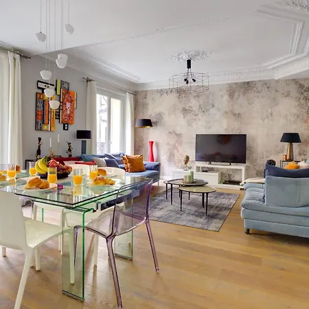 Bnbnova - Arc De Triomphe & Theatre Marigny Apartment