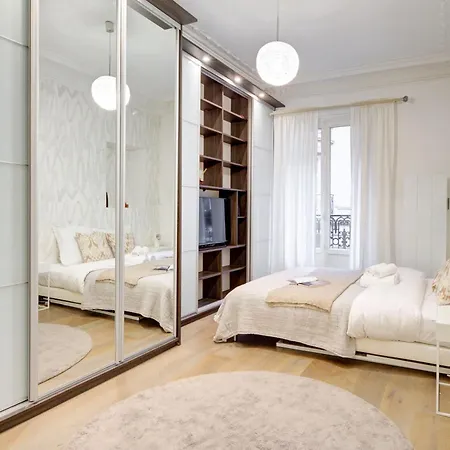 Apartment Bnbnova - Arc De Triomphe & Theatre Marigny *